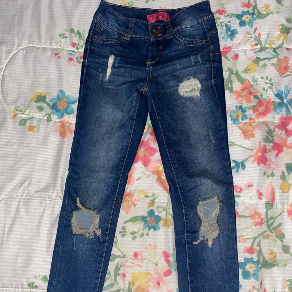 Skinny Midrise Jeans